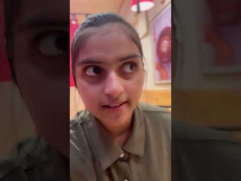 Pistachio kunafa tub 🤤😋 giving honest review #fypシ #trending #dailyshorts @AlhenaDiaries