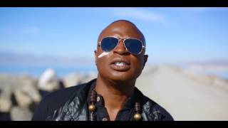 Refugee&#39;s Christmas - Alex Boyé