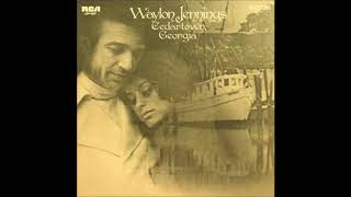 Waylon Jennings Pickin&#39; White Gold