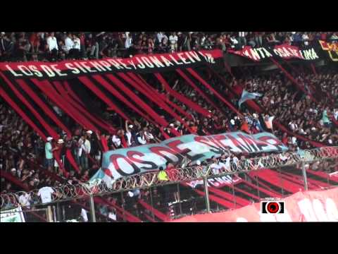 "Yo soy del negro y no pienso en las estrellas - Colón 0 vs Gye 0 (Mat. no utilizado)" Barra: Los de Siempre • Club: Colón