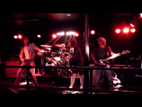 Pure/DC with Tony Currenti - 01/10 - Shes Got Balls (Chinnerys. 30/07/2015)