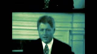 Mötley Crüe - Smoke the Sky