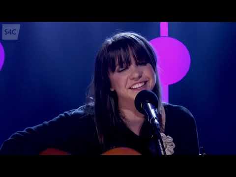 Meinir Gwilym - I'r Golau