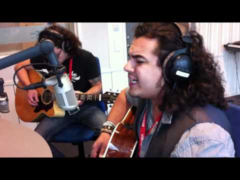 Chris Medina - What are words, live acoustic
