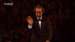 Alexandre Desplat conducts