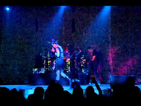 Garbage - Stupid Girl live@A2