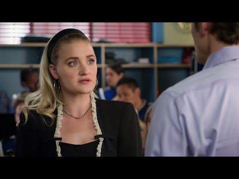 Lainey Immediately Quits CB's Class - Schooled