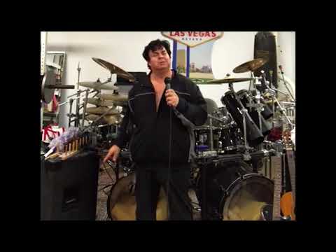 Henry Saenz - Elvis Presley - 1B Hits - "It´s Midnight"