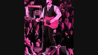 Who Are You When I'm Not Looking Blake Shelton