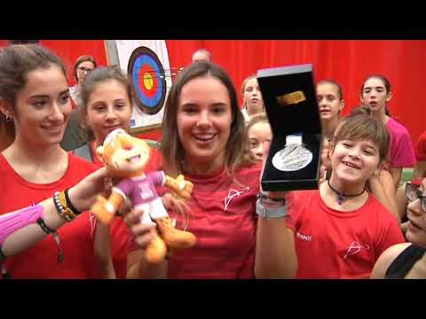 Constantí rep amb emoció l'arquera Èlia Canales