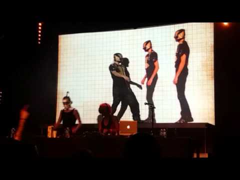 Le Catcheur, La Pute & Le Dealer