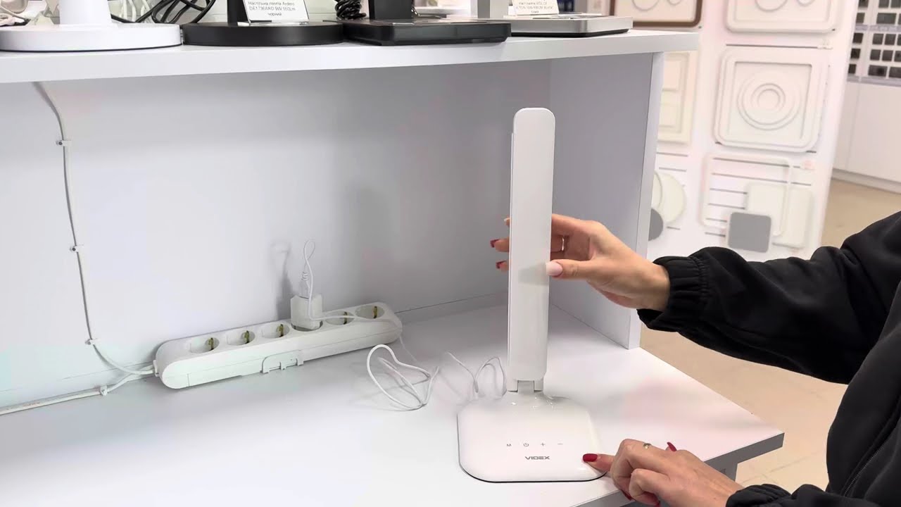 Настольный LED светильник VIDEX 7W белый (VL-TF05W)