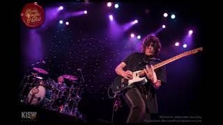 Stone Temple Pilots Invite Migs &amp; Glenn To Jam!