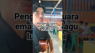 Download lagu Pengamen suara emas cover lagu luka disini #pengamenviral #pengamen #shorts #feedshorts #ungu #viral mp3