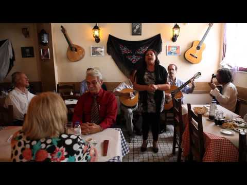 Fado, Nita Quintela, "Deste-me um cravo encarnado"