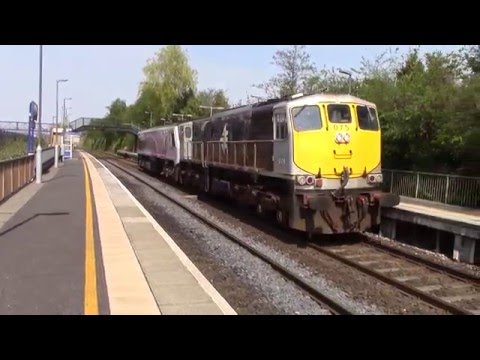 (Very Rare) IE 071 Class loco 075 + Failed NIR 201 Class loco 209 - Adelaide 10/5/16