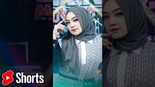 Download lagu STORY MENARI DI ATAS LUKA ORANG LAIN  #shorts mp3