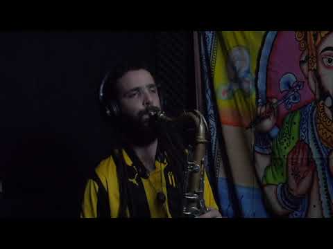 Sax n dub meet Mystic Sound of revolution - Low Frequency