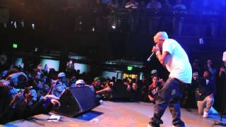 Curren$y Gives Dehydrated Fan Water &amp; Performs &quot;Capitol&quot;, &quot;Showroom&quot; &amp; &quot;Biscayne Bay&quot;