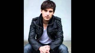 Bài hát Cinnamon - Nghệ sĩ trình bày Matt Webb