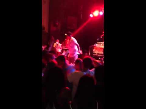 DJ Amen brings out Prince Sole to perform "She Like"