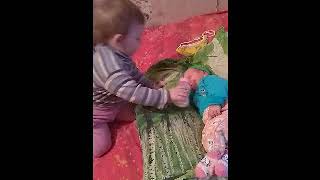 Почему она со мной не играет?...ДЕТИ!!! Приколы про детей!!!