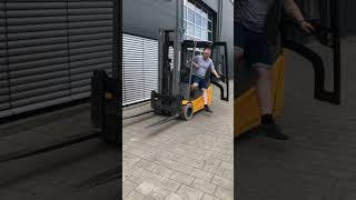 Jungheinrich EFG 216k 500 DZ three-wheel forklift for sale - Image 4 | Forkliftonline PK Jungheinrich EFG 216k 500 DZ three-wheel forklift | Image 4 - Forkliftonline