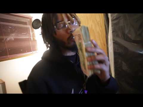 Lil'Juu Widdaus - He Rockin Ft. Breeze DaLegit (Official Video)