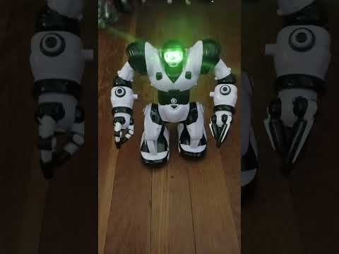Mini Robosapien V1 SOLD (Green eyes mod)