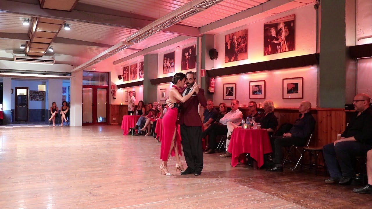 Borja Alkalde Sainz y Christina Gómez.