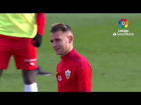 Calentamiento AD Alcorcón vs UD Almería