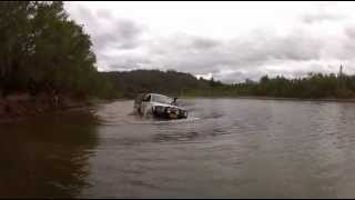 preview picture of video 'Tims Macleay River Cruises: 4x4 Style'