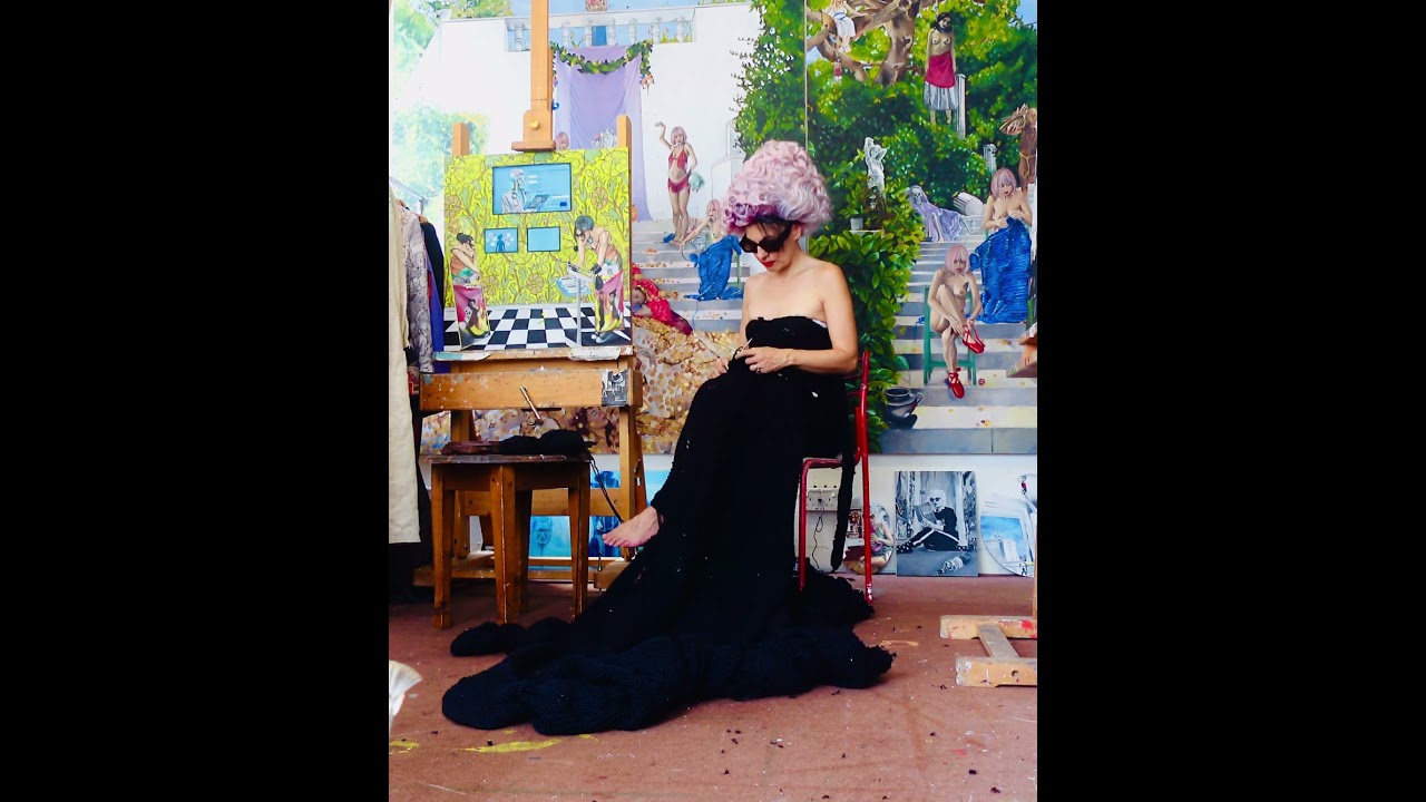 Marie-Antoinette meets Penelope meets La Tricoteuse #artist #marieantoinette #performanceart