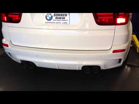 Alekshop installed Akrapovic Evolution on 2013 X5M