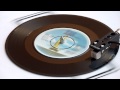 Racey - Runaround Sue - Vinyl Play 