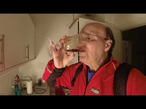 MongoTV_12769 - Cykler Til LIDL og NETTO Sent FREDAG AFTEN og Køber Billig CHIPS og SLIK