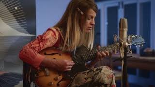 Jesca Hoop - Lyrebird (Hoop at Home)