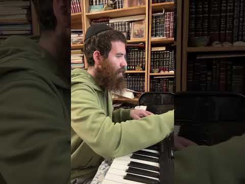 Piano,singing, despacito (Jewish version) 🎹🎹🎹🎤🎤🎤     #piano #music