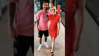 Download lagu Lionel Messi Shocks The Football World mp3