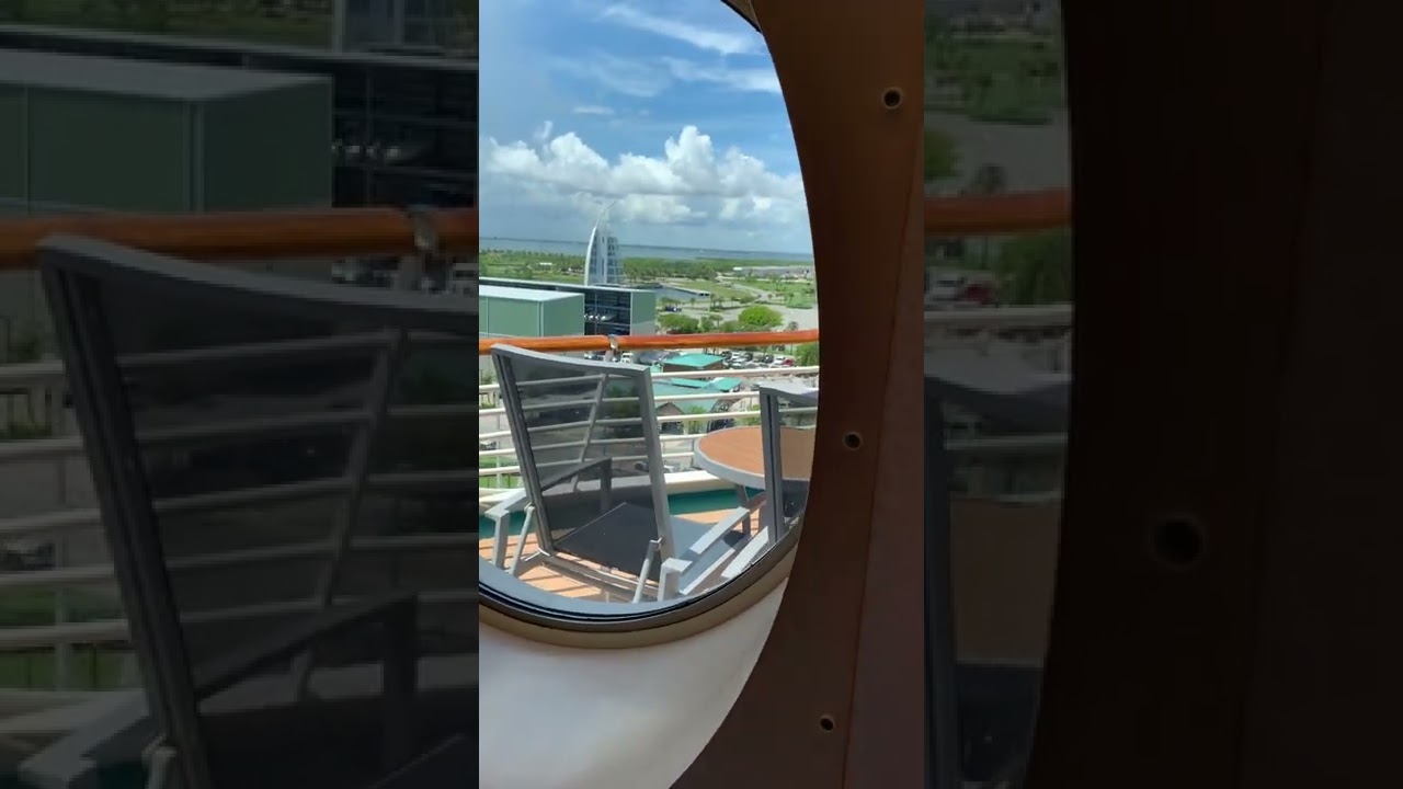 Independence of the Seas - Cabin 9404 - Video 3