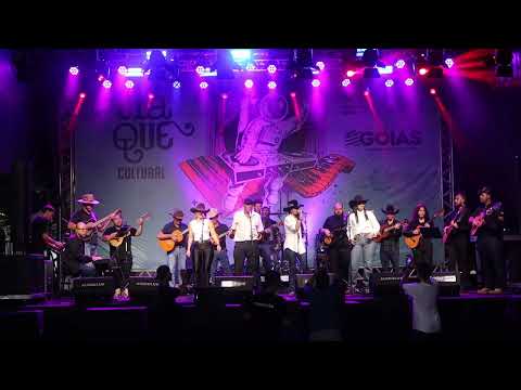 COLETIVO PIANÍSSIMO - ORQUESTRA DE VIOLEIROS CLAQUE MORRINHOS