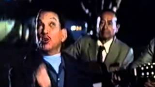 Me importa poco que tu no me hagas caso...