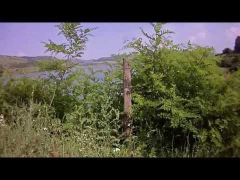 Lacul Bezid  venind dinspre Soimusu Mare