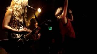The Donnas 2008 05 09 Viper Room West Hollywood CA USA 07 Better Off Dancing