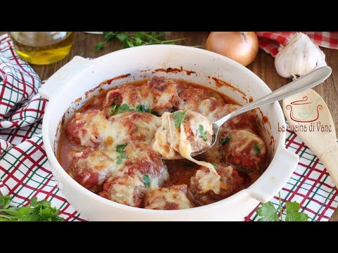 POLPETTE AL FORNO ALLA PIZZAIOLA CON PROSCIUTTO E FORMAGGIO