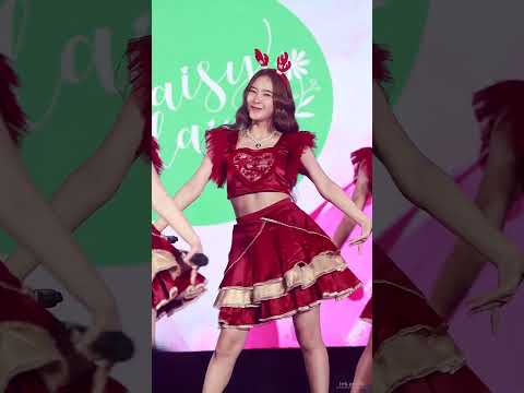 [fancam] WAWA DAISY DAISY - ตึกตัก # TGG Festival 2021 @ Fasion Island [25/12/2021]