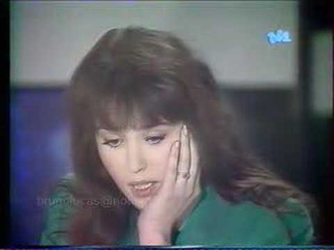 Isabelle Adjani and the rumor. Live.