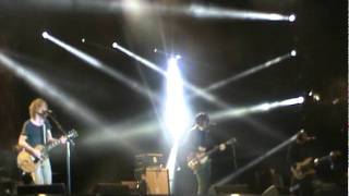 The Raconteurs- Hands/I Can See For Miles