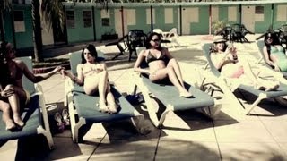Como Hay Locas Lyrics English Translation