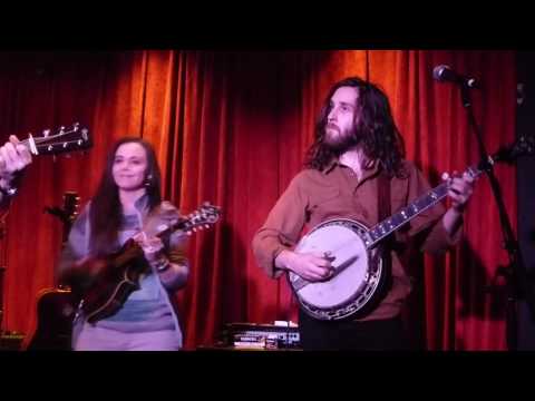 Billy Strings w Sierra Hull "Won't Be Satisfied That Way" 12-21-2016